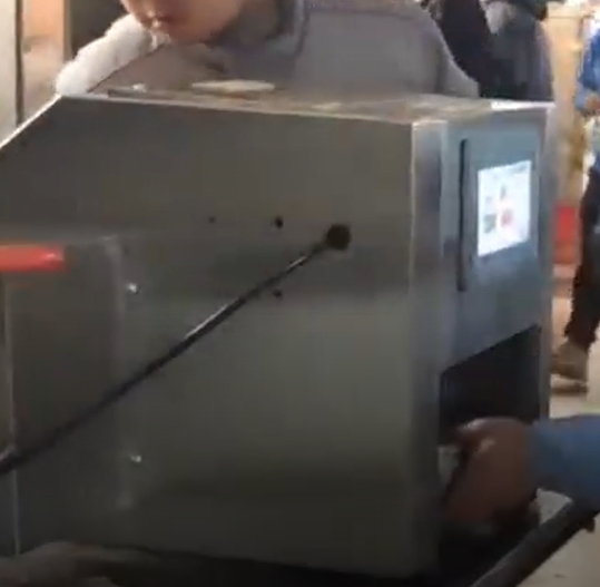 上超智能打菜機，精準高效省人力